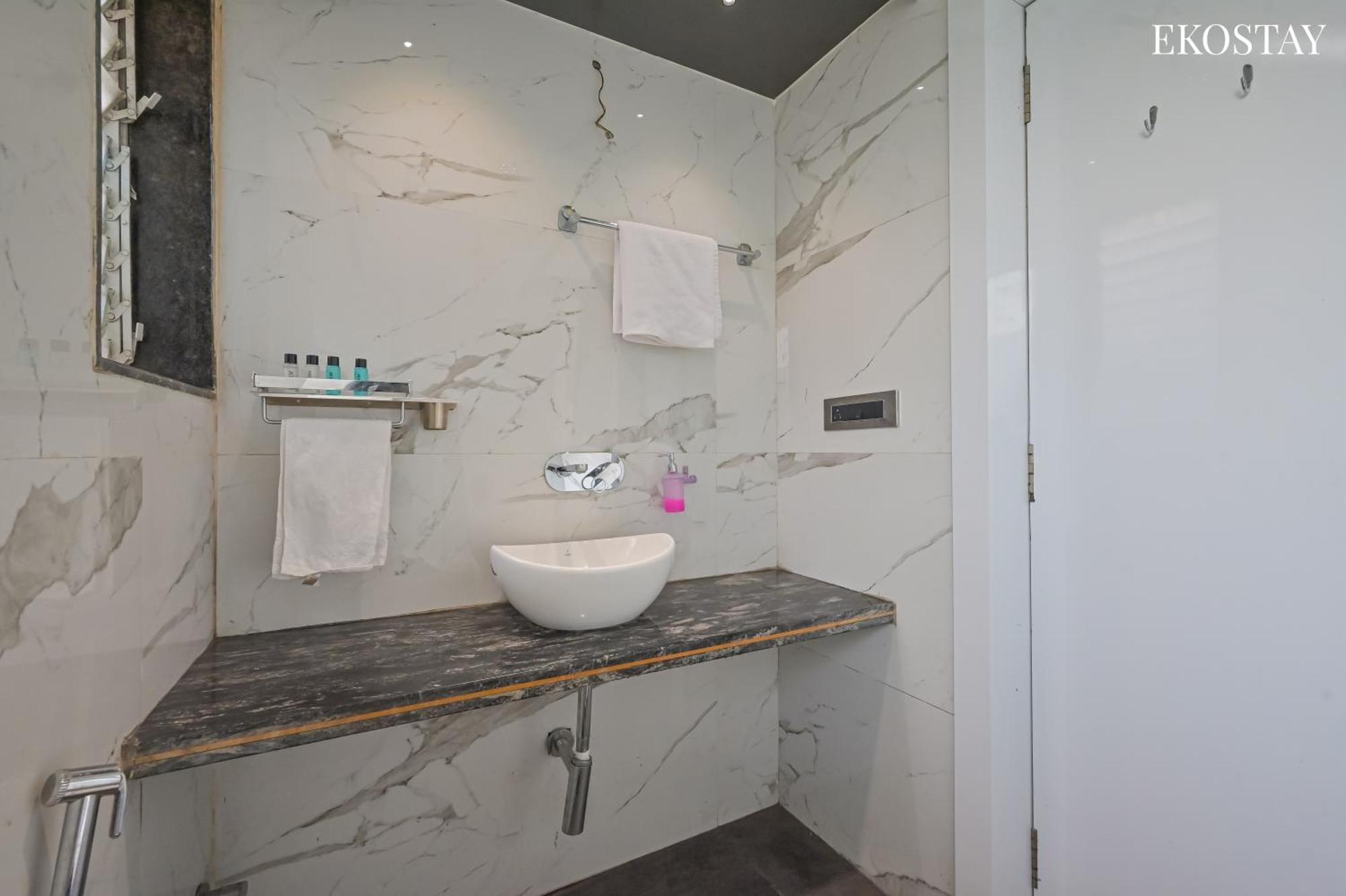 Ekostay Gold - Peninsula Villa Lonavala Extérieur photo
